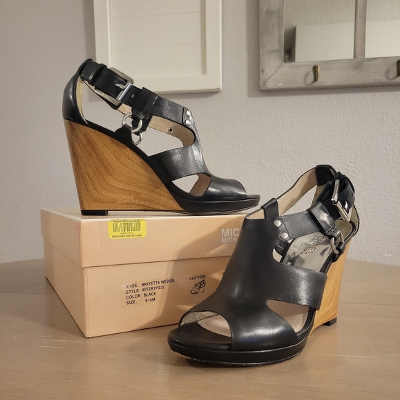 Michael Kors Briyette Wedge Sz 6.5 - Picture 1 of 12